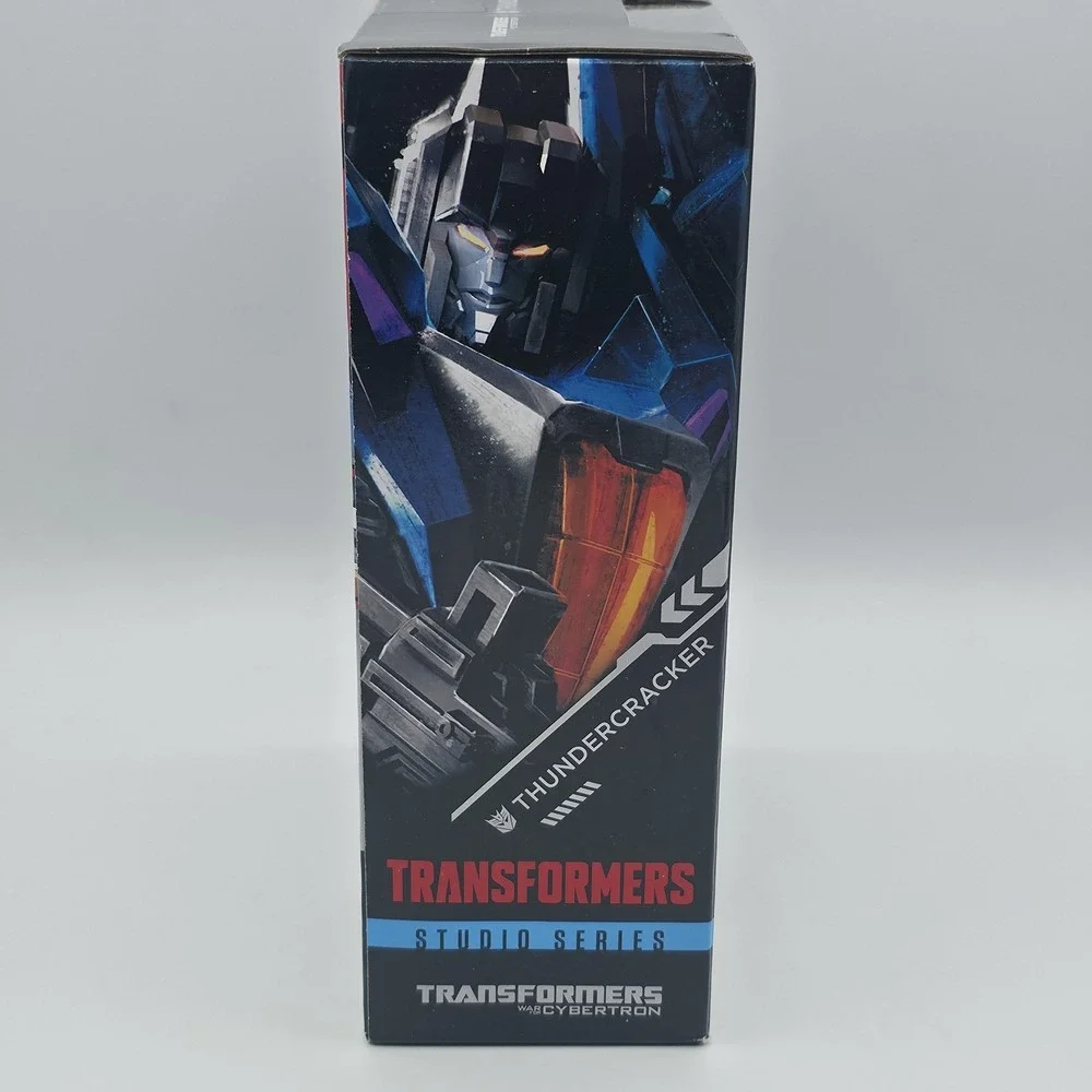 Hasbro Transformers Thundercracker Studio Series Voyager Blue‎ Action Figure New
